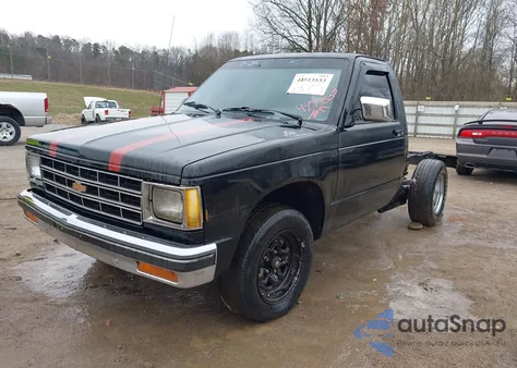 1989 Chevrolet S Truck S10 from USA, damaged, VIN 1GCBS14R0K2174272
